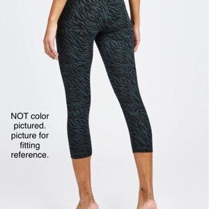 Tasc Performance ALLways Pocket Crop Legging Black